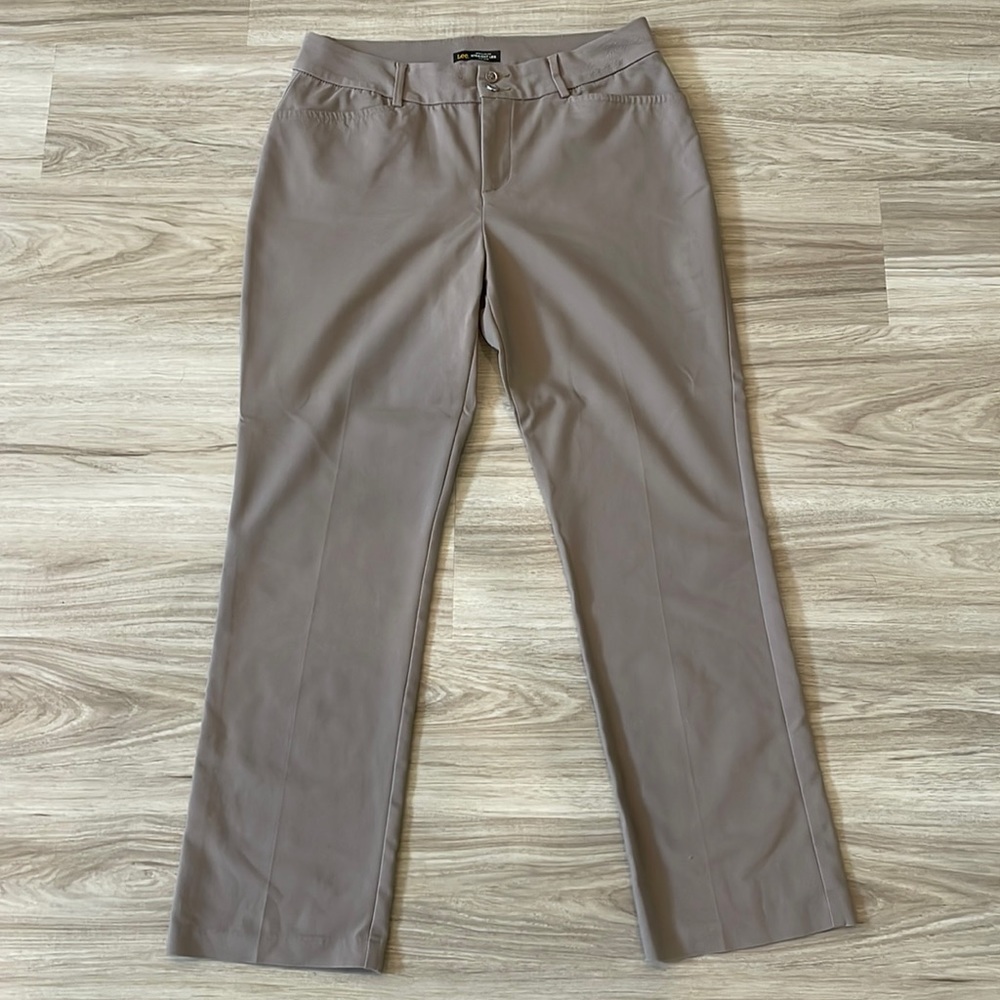 Lee Secretly Shapes Slacks